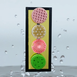 מתלה מראה עם ארבעה ספוגים או מברשת 75 שח